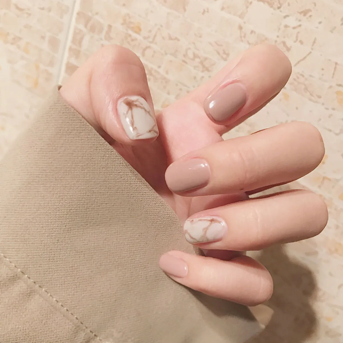 Pipa Bella by  Fashion Beige Marble Print Stick On Nails